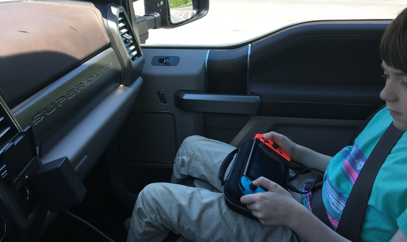 Illustration for article titled I Think I Found the One Thing the 2019 Ford Super Duty F-250 Limited Is Actually Good At
